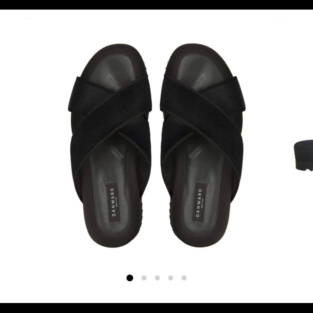 Danward cross sandals